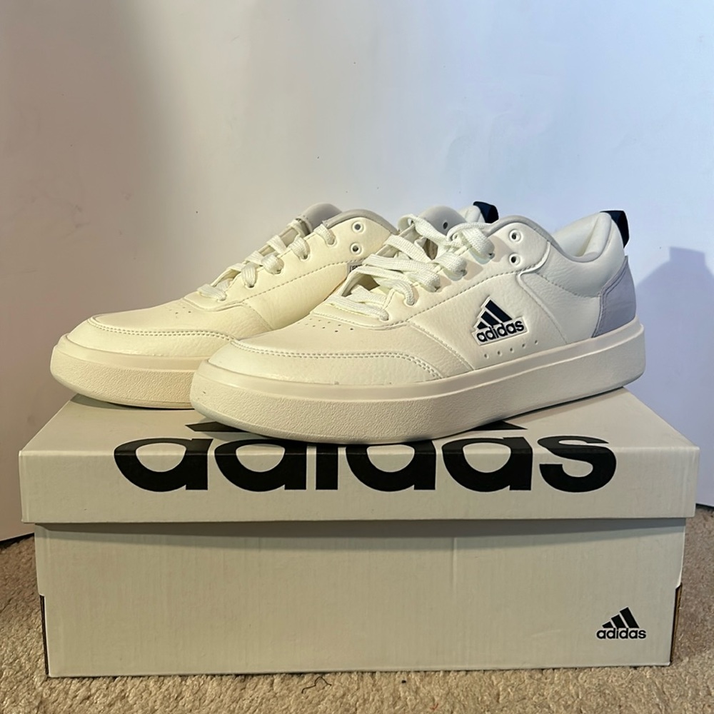 NEW WITH TAGS AND BOX Adidas Park St Off-White/Grey Men’s Size 9 1/2 Sneakers